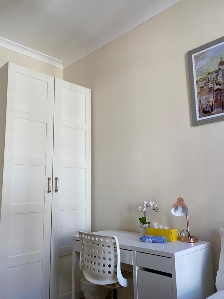 Lovely Private Rooms In Camden, Central ロンドン エクステリア 写真