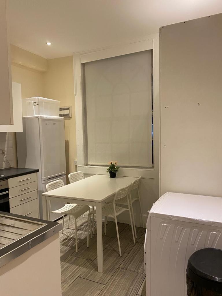 Lovely Private Rooms In Camden, Central ロンドン エクステリア 写真